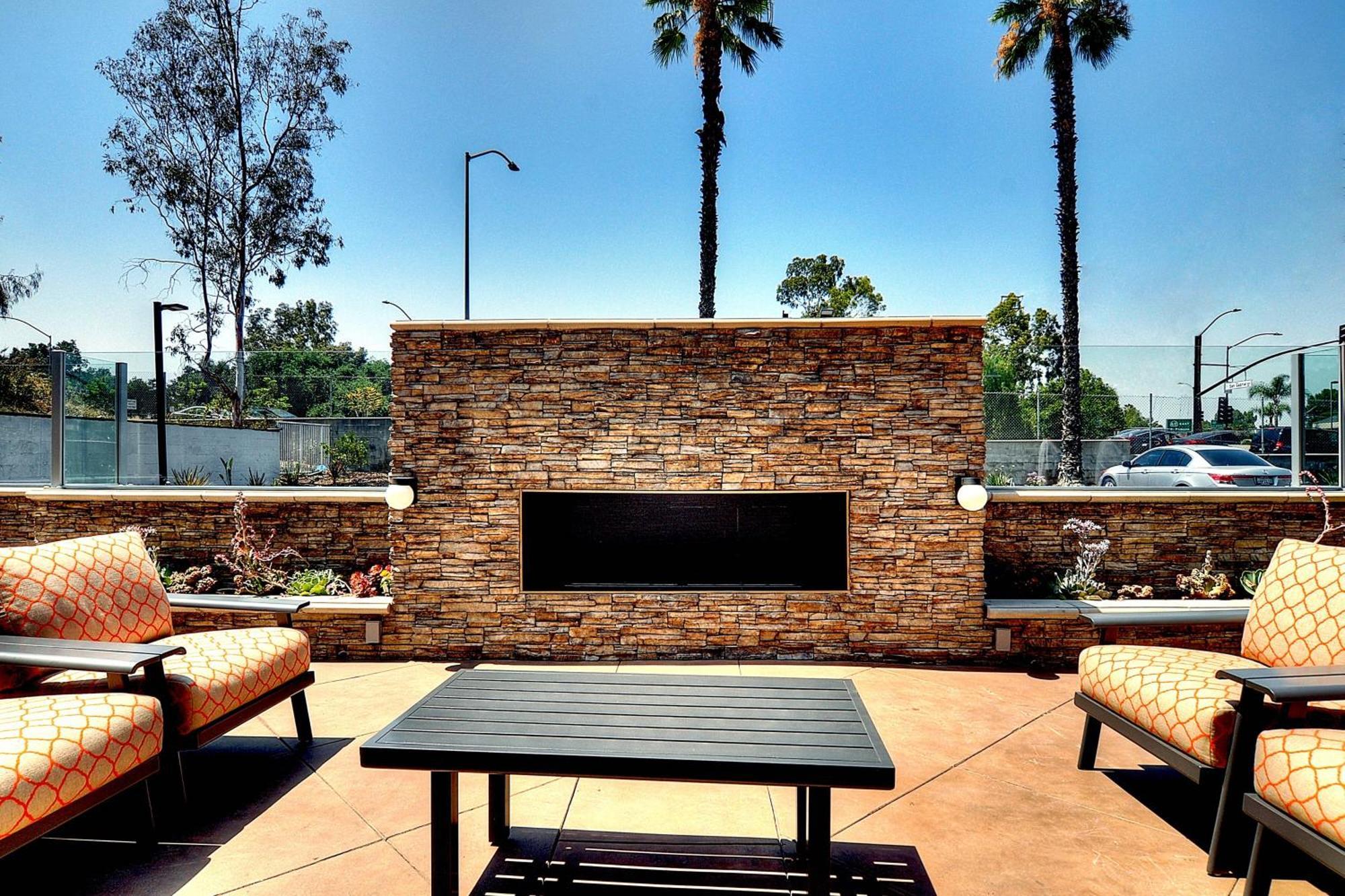 Fairfield Inn & Suites By Marriott Los Angeles Rosemead Eksteriør billede